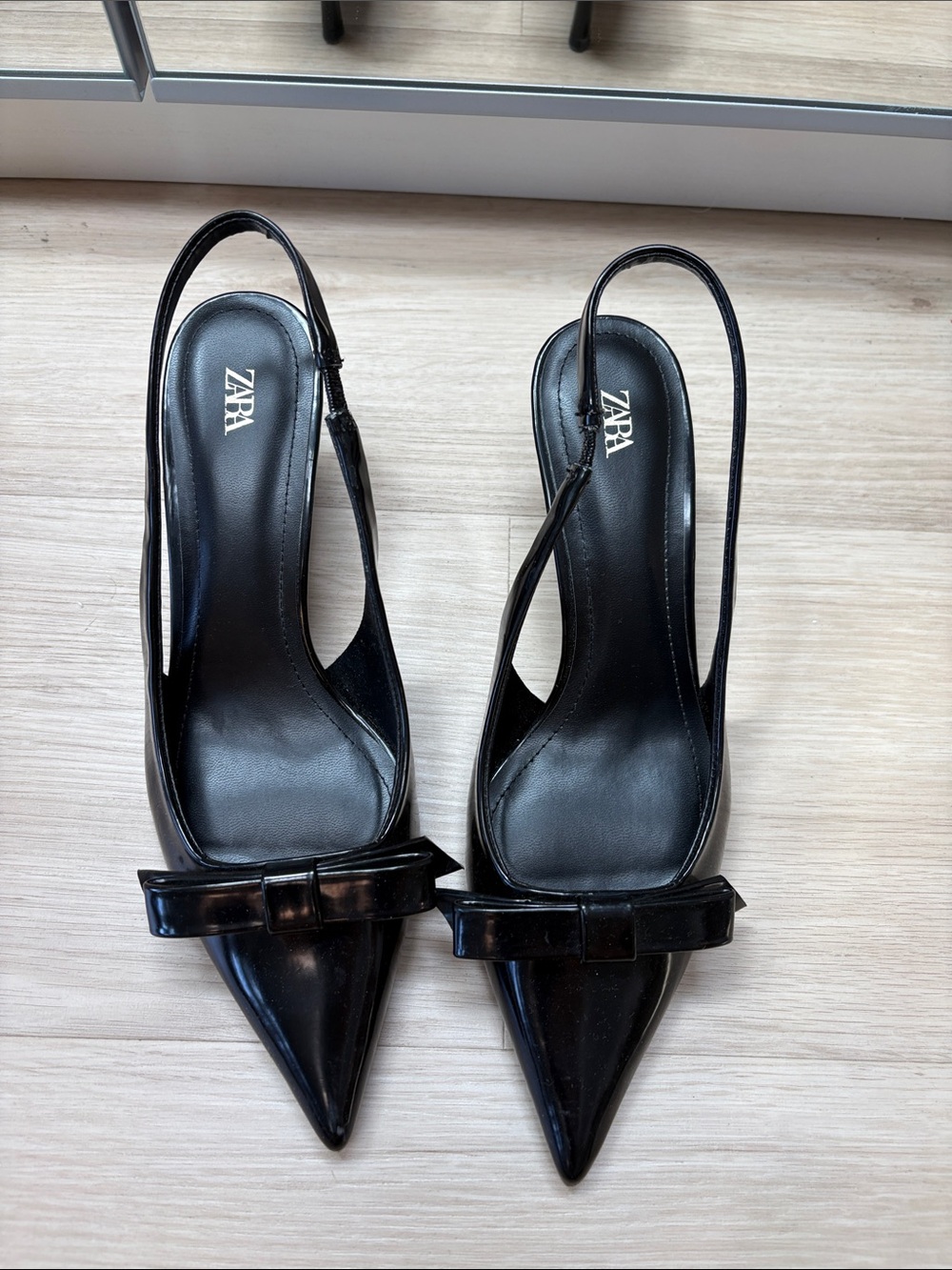 Zara Black Patent Pointed Slingback Pumps with Bow Detail